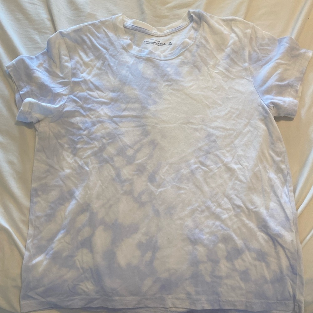 100% Cotton Abercrombie & Fitch tee shirt